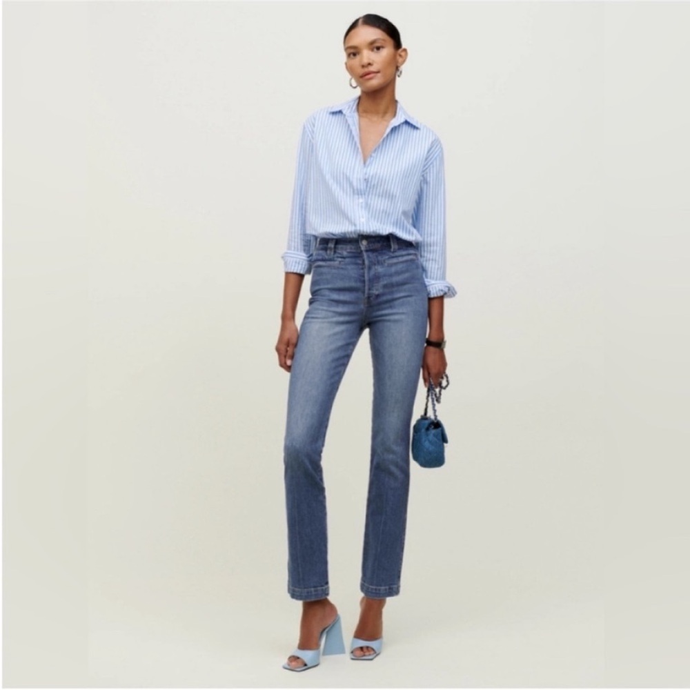 LAST CHANCE❗️ Reformation Mid-Rise Straight Leg Jeans in Blue Wash
